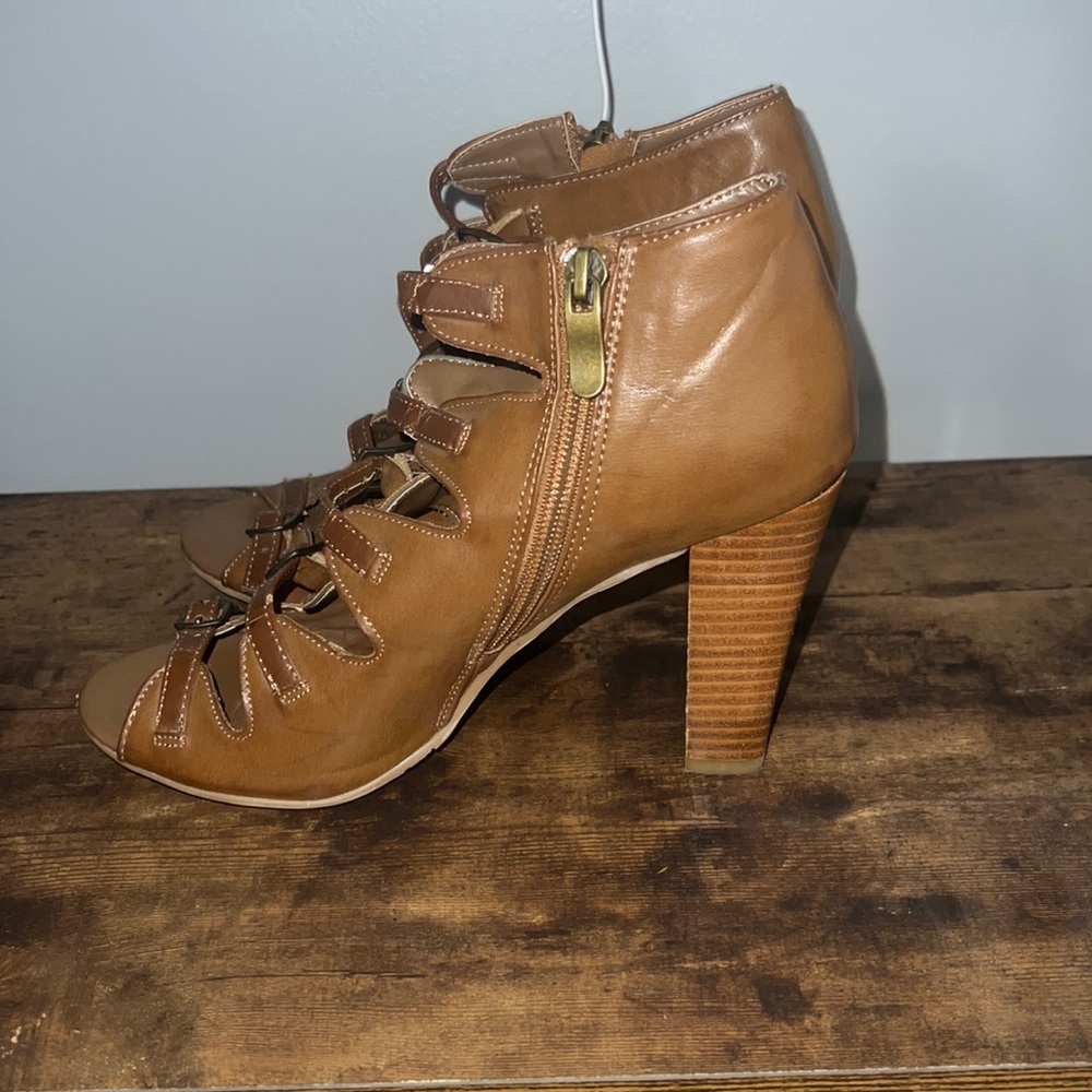 Chinese laundry chunky heel 7.5